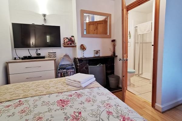 Snug-Room-Lyme-Regis